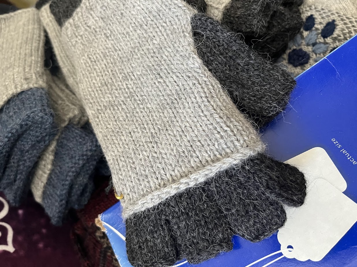 charcoal double gauntlet alpaca glove