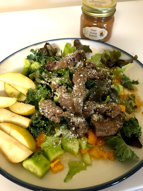 steak salad with pears with dressing made from pear honey butter